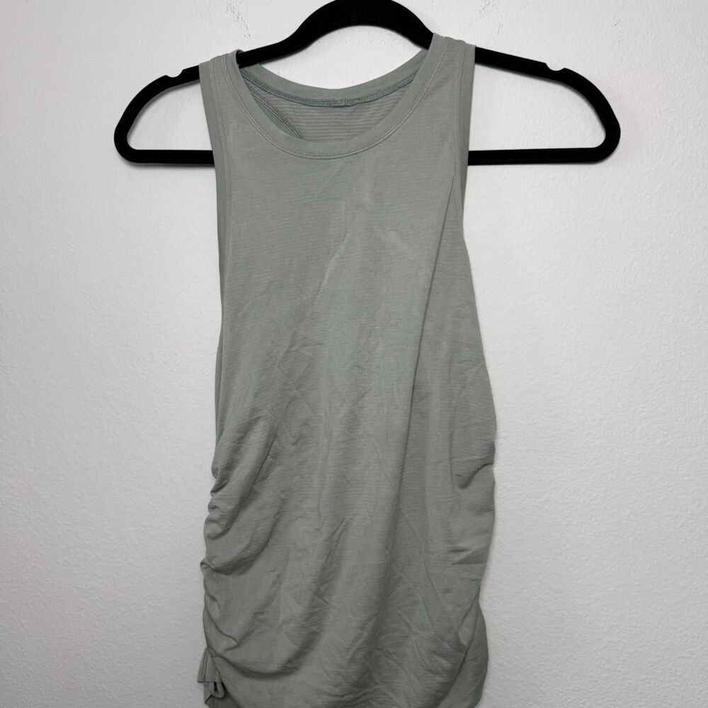 Lululemon Women's Green and Grey Vest